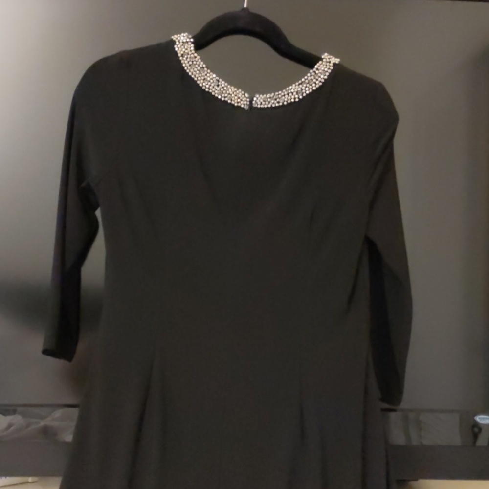 Dress - Picture 6 of 6